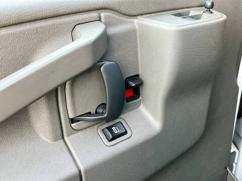 2023 Chevrolet Express 2500