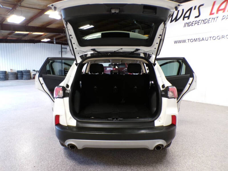 2020 Ford Escape SE