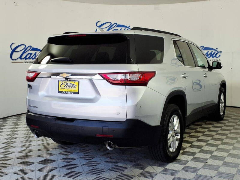 2021 Chevrolet Traverse LT Leather