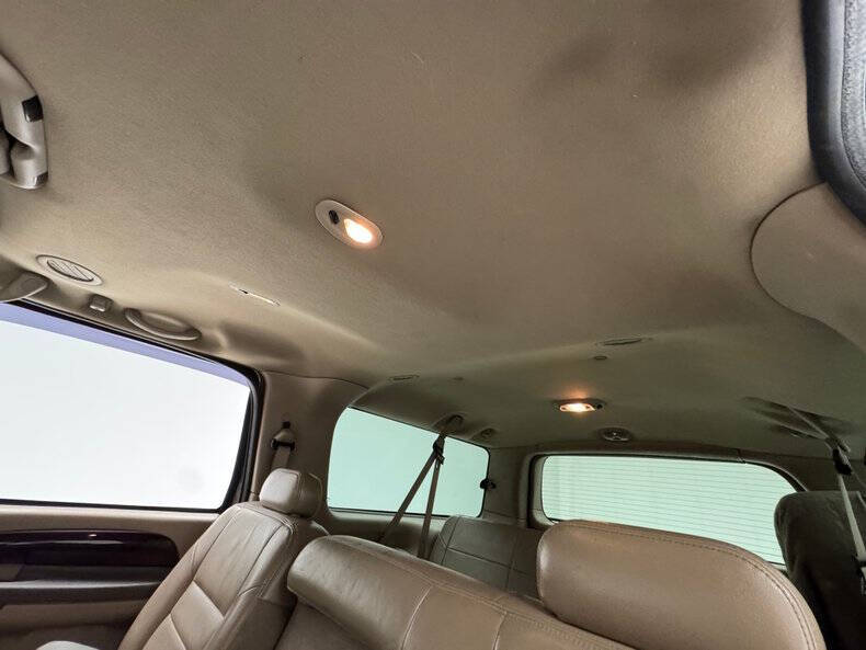2004 Ford Excursion Limited