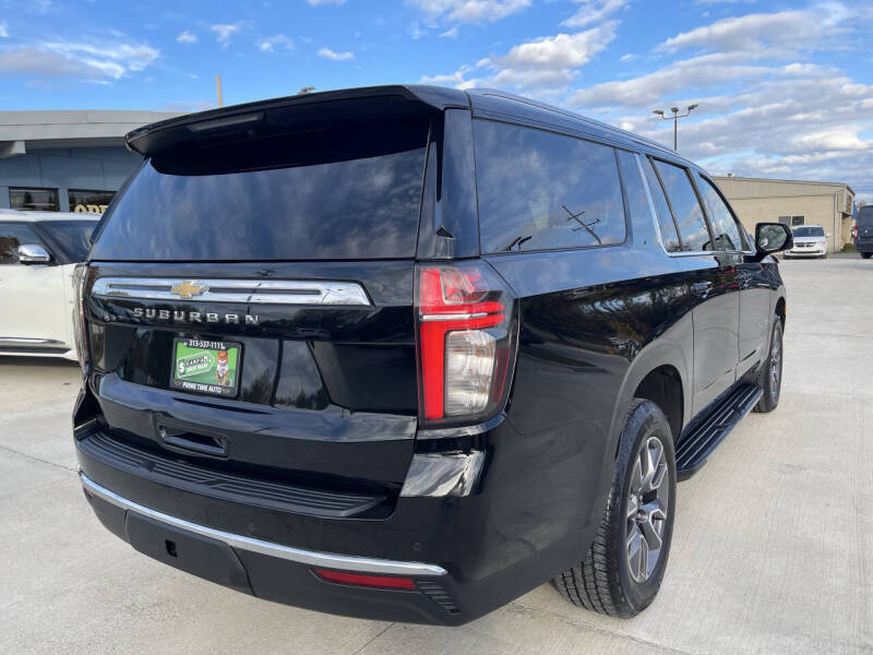 2022 Chevrolet Suburban LT