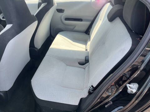 2012 Toyota Prius c Two