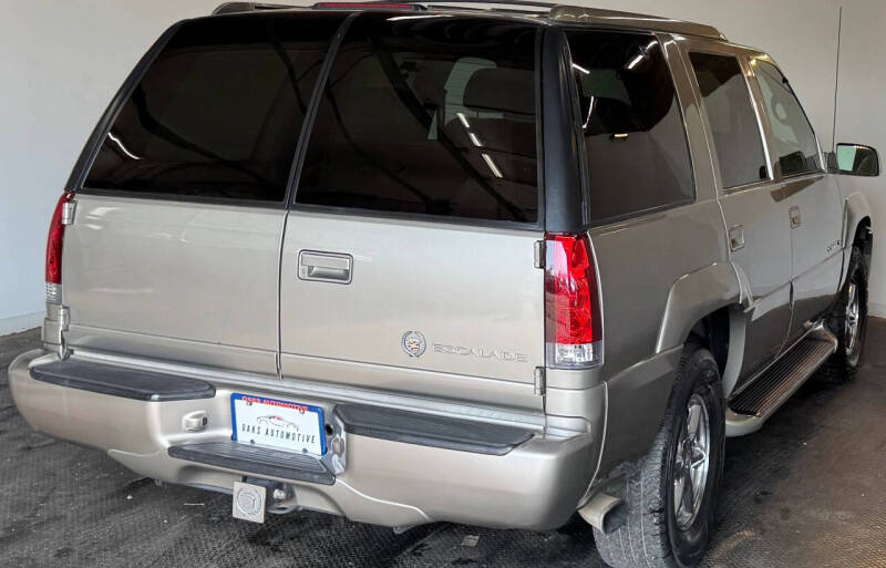 2000 Cadillac Escalade