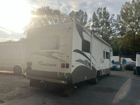 2004 Ford E-Series E-450 SD