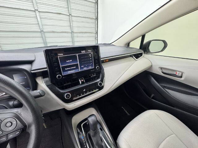 2022 Toyota Corolla LE