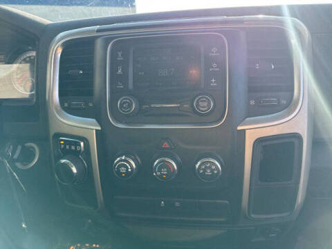 2015 RAM 1500 SLT