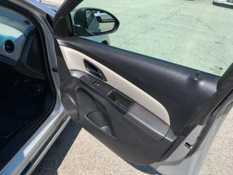 2013 Chevrolet Cruze LS Auto