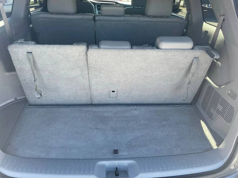 2014 Toyota Highlander LE