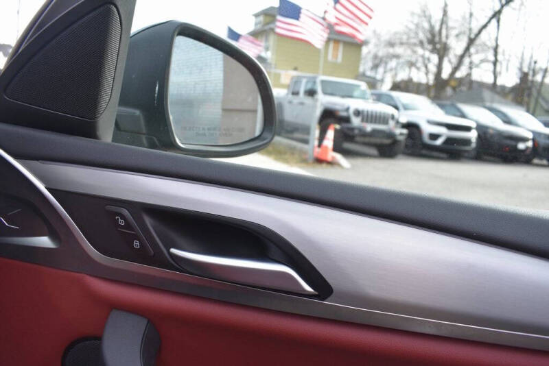 2023 BMW X4 xDrive30i