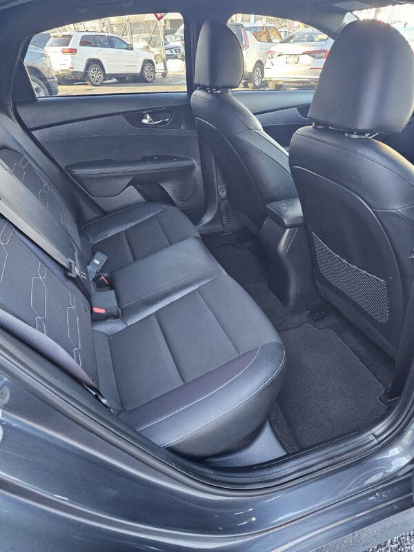 2022 Kia Forte GT Line