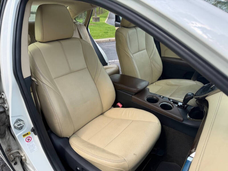 2013 Toyota Avalon Limited