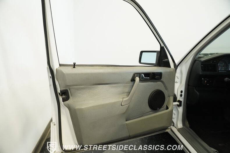 1989 Mercedes-Benz 190-Class 190 E 2.6