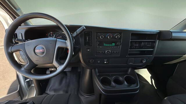 2024 GMC Savana 2500
