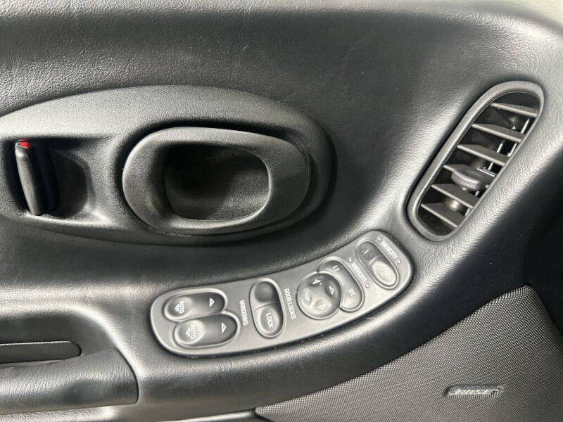 2004 Chevrolet Corvette
