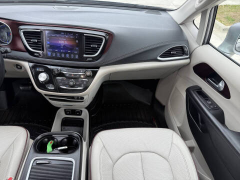 2017 Chrysler Pacifica Limited
