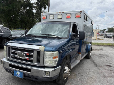 2015 Ford E-Series E-350 SD