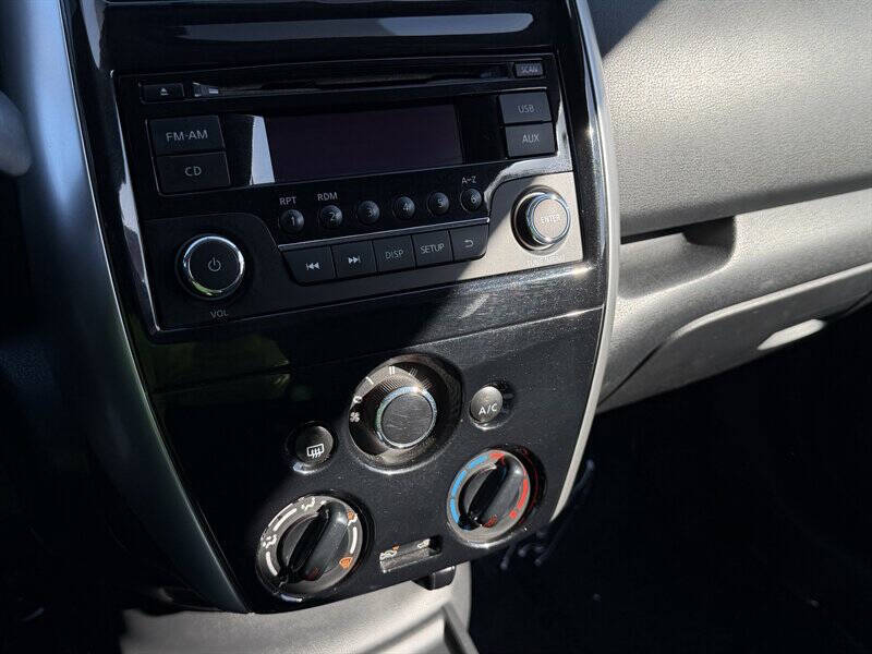 2015 Nissan Versa Note SV
