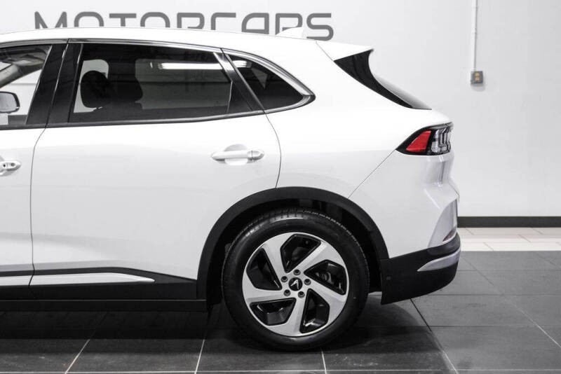 2023 VinFast VF8 Eco City Edition