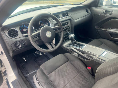 2011 Ford Mustang V6 Premium