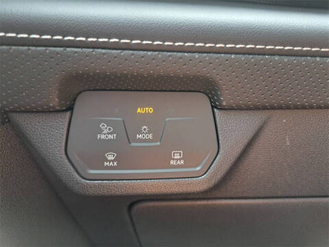 2025 Volkswagen Atlas Cross Sport SEL Premium R-Line 4Motion