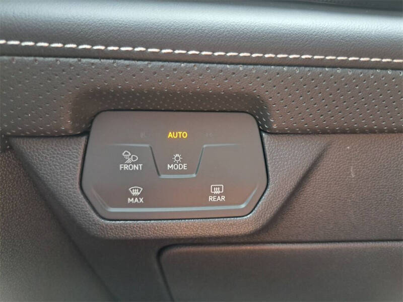 2025 Volkswagen Atlas Cross Sport SEL Premium R-Line 4Motion