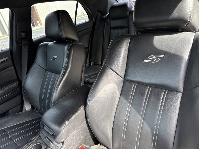 2014 Chrysler 300 S