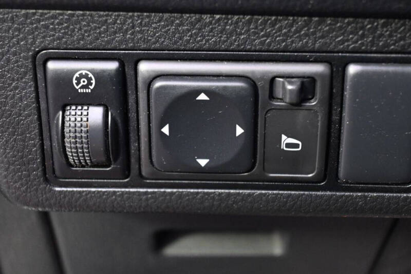 2008 Nissan Versa 1.8 SL