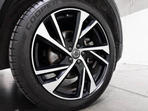 2020 Volvo XC40 T4 R-Design