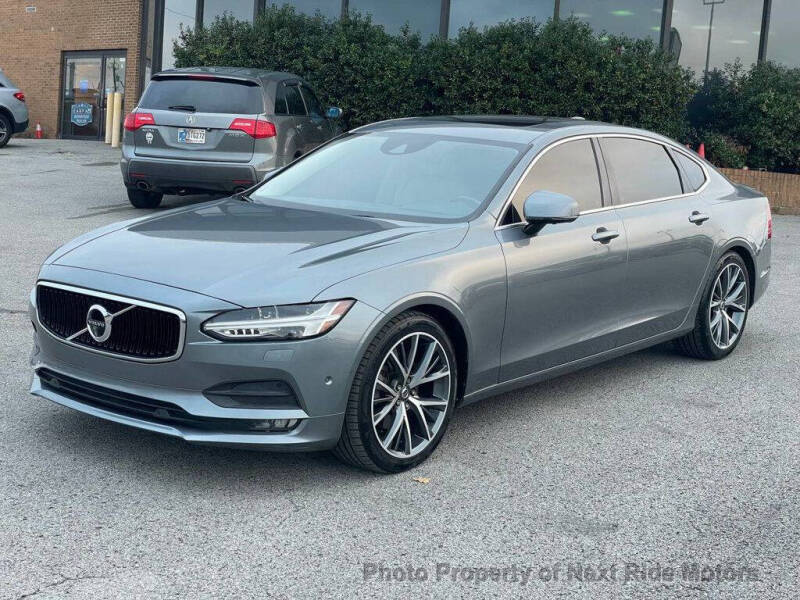 2018 Volvo S90 T5 Momentum
