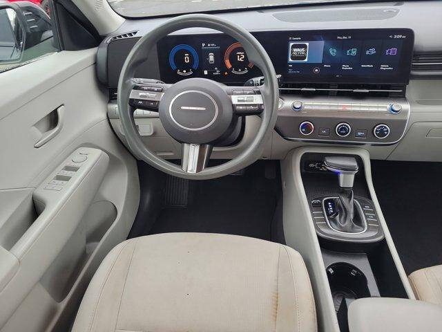 2025 Hyundai Kona SE