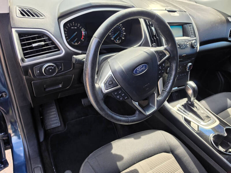2017 Ford Edge SEL