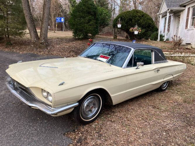 1966 Ford Thunderbird