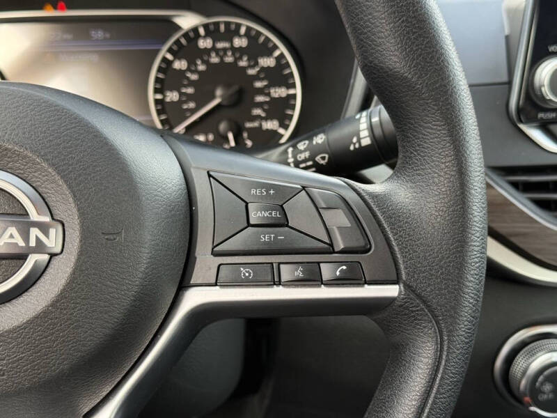 2024 Nissan Altima 2.5 SV