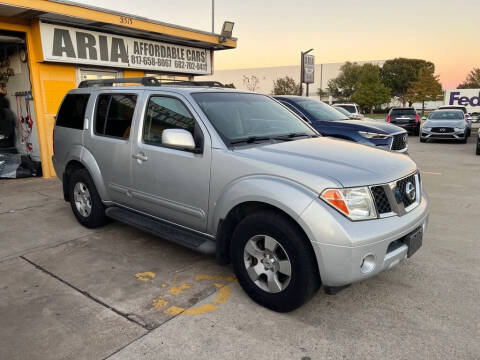 2006 Nissan Pathfinder LE