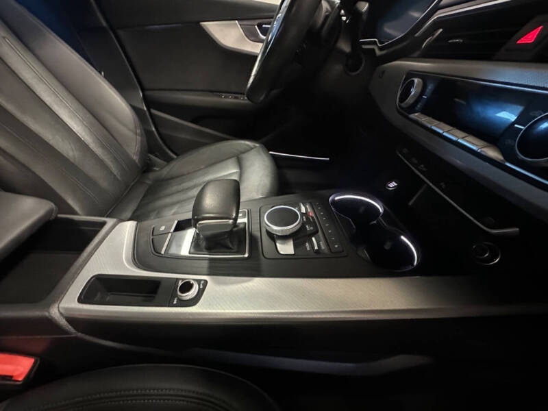 2017 Audi A4 2.0T quattro Premium Plus