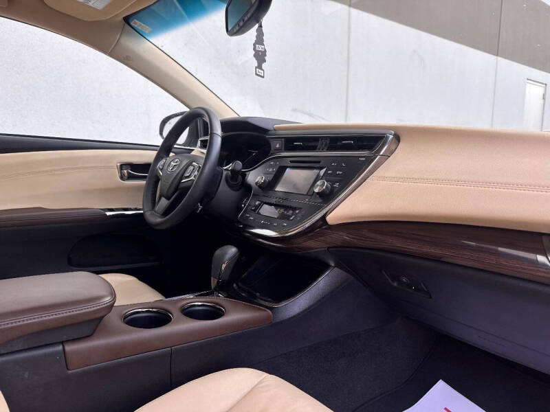 2013 Toyota Avalon XLE Premium