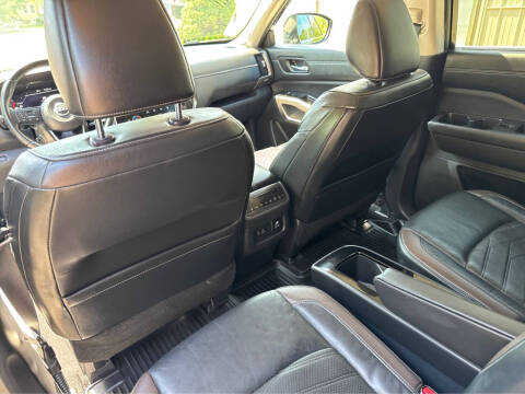 2022 Nissan Pathfinder Platinum