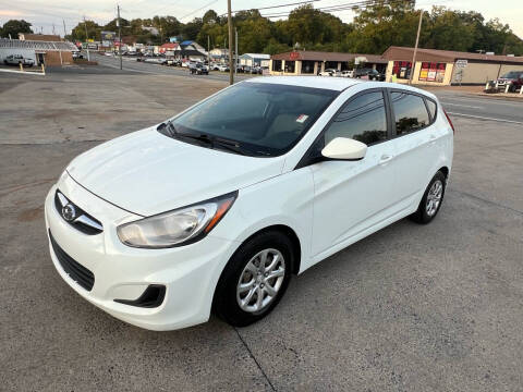 2013 Hyundai Accent for sale at Global Imports of Dalton LLC in Dalton GA