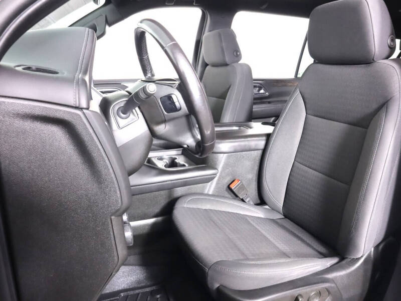 2022 Chevrolet Suburban LS