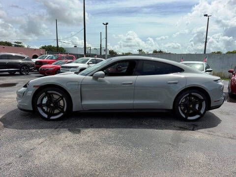 2022 Porsche Taycan