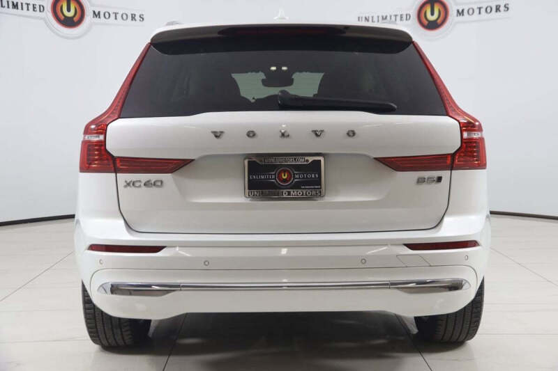 2023 Volvo XC60 B5 Plus Bright Theme