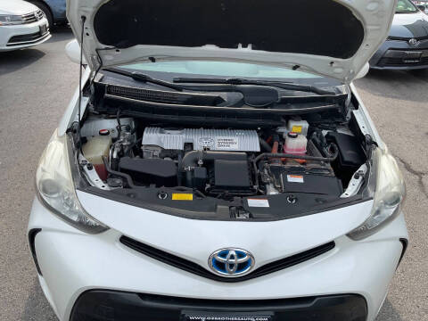 2015 Toyota Prius v Two