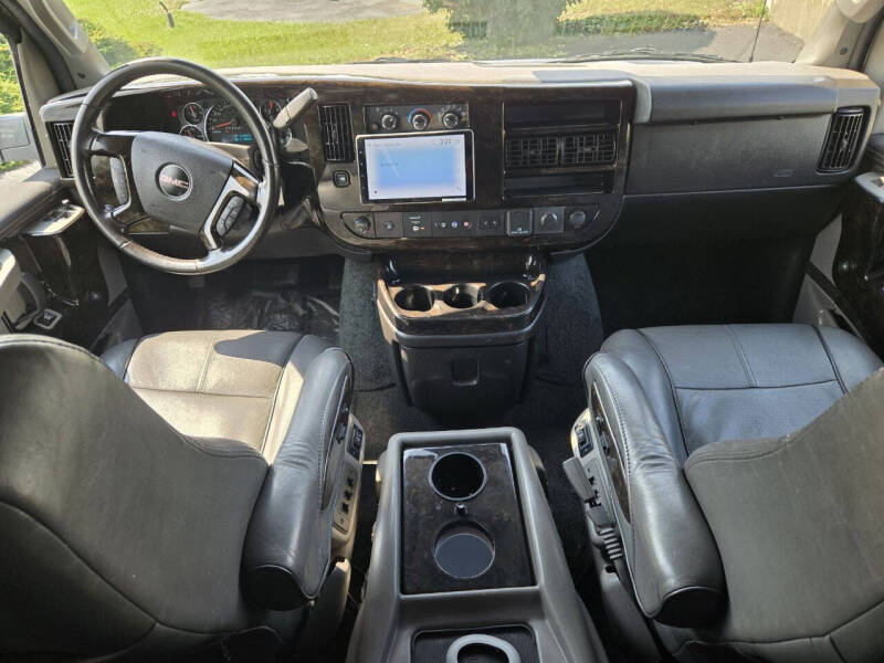 2019 GMC Savana 2500