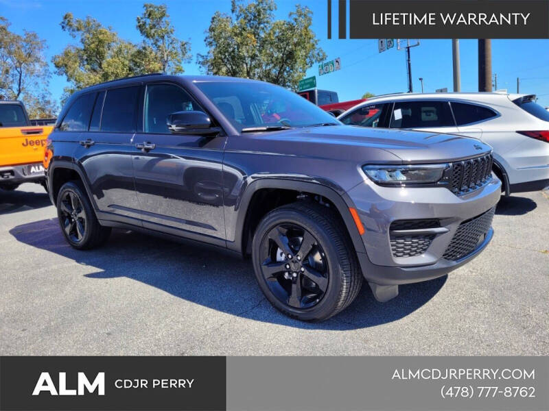 2025 Jeep Grand Cherokee Laredo