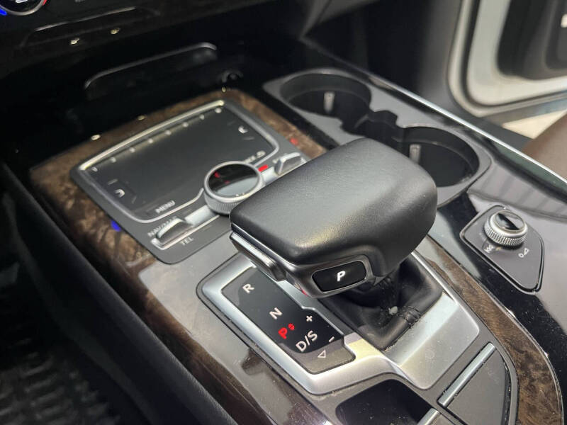 2017 Audi Q7 2.0T quattro Premium Plus