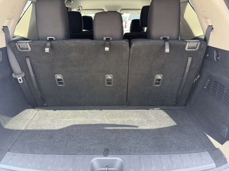 2024 Nissan Pathfinder S