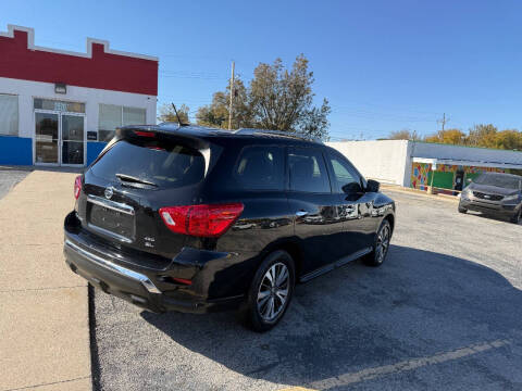 2018 Nissan Pathfinder SL