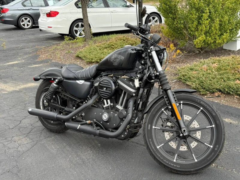 2016 Harley-Davidson XL883N Sportster Iron 883