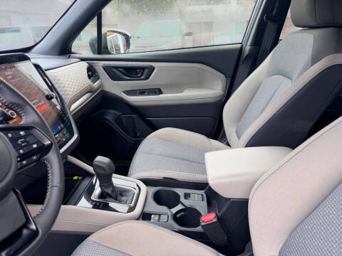 2025 Subaru Forester Premium