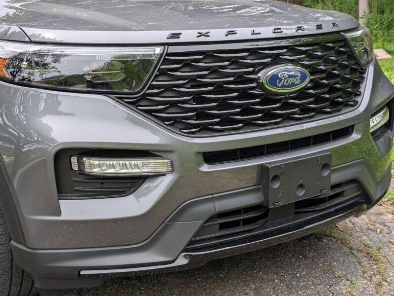 2024 Ford Explorer ST-Line
